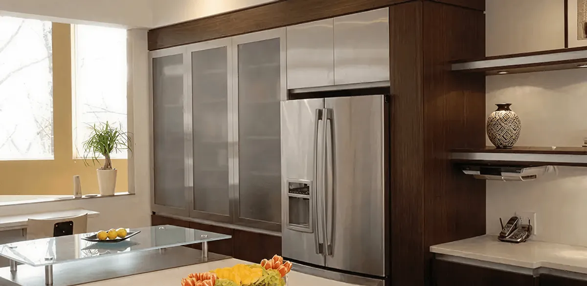 Cabinet door replacement and modern kitchen cabinet upgrade in Orlando, FL